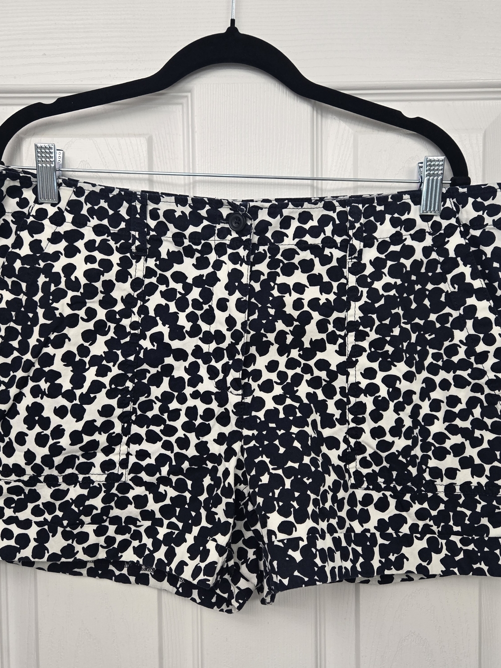 LOFT Outlet Navy Blue Cream Abstract Spot Print Cargo Shorts Cotton Cuffed 12